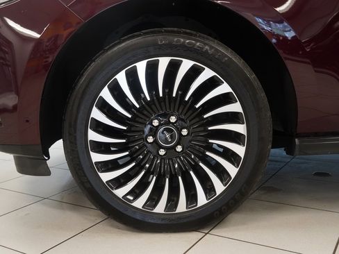 Used 2018 Lincoln Navigator Black Label image 18