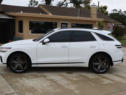 Used 2023 Genesis GV70 2.5T w/ Sport Prestige Package AWD/4WD image 6