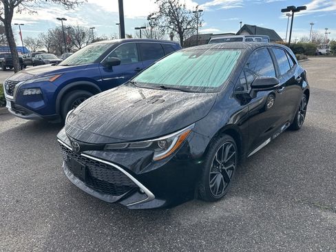 Used 2022 Toyota Corolla XSE image 3