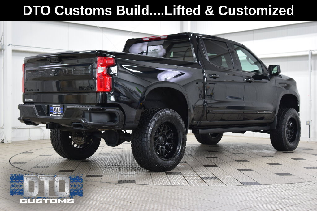 Used 2025 Chevrolet Silverado 1500 High Country w/ Midnight Edition AWD/4WD image 7