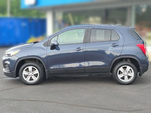 Used 2019 Chevrolet Trax LS w/ Tint and Cruise Package AWD/4WD image 2