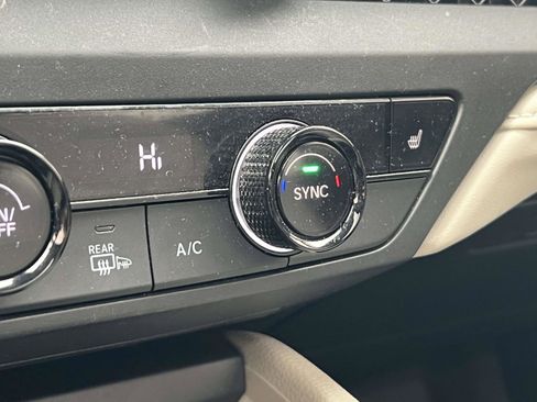 Used 2023 Honda Accord EX image 30