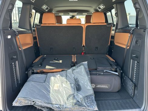 New 2025 Volkswagen ID. Buzz Pro S image 4