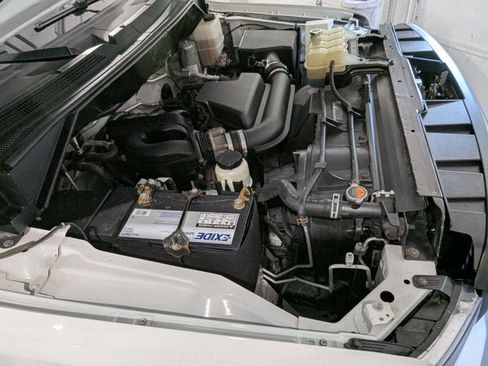 Used 2021 Nissan NV 2500 S image 35