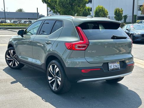 Certified 2024 Volvo XC40 B5 Ultimate w/ Climate Package image 6