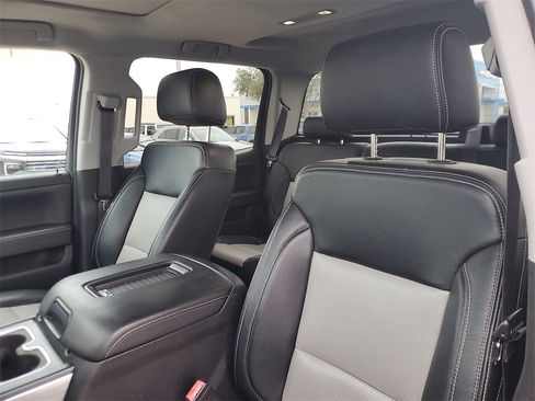 Used 2018 Chevrolet Silverado 1500 LT w/ Texas Edition image 14