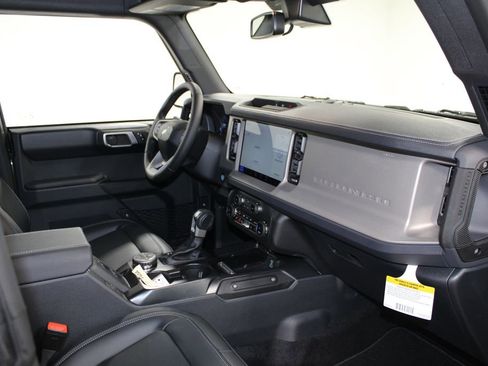 New 2025 Ford Bronco Outer Banks image 28