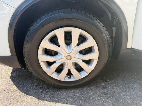 Used 2017 Nissan Rogue S FWD image 28