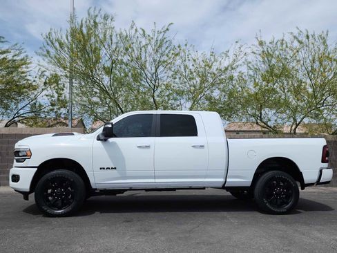 Used 2024 RAM 2500 Laramie w/ Night Edition AWD/4WD image 11