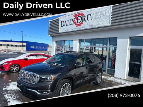 Used 2017 GMC Acadia SLT image 1