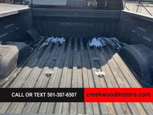 Used 2024 GMC Sierra 2500 Denali Ultimate AWD/4WD image 17