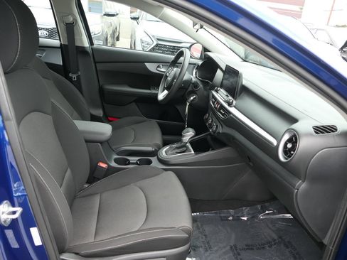 Used 2024 Kia Forte LXS FWD image 26