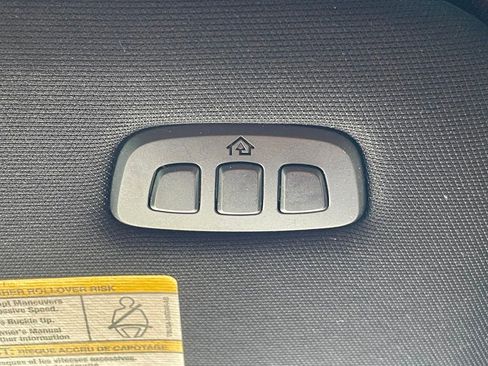 Used 2020 Lincoln Navigator Reserve image 32