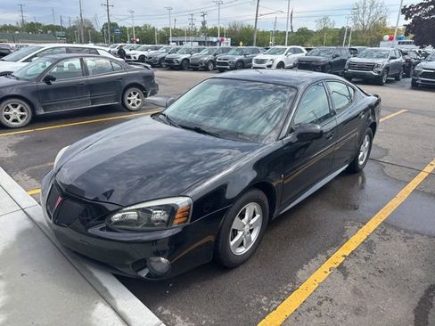 Used 2007 Pontiac Grand Prix w/ Sun And Sound Package FWD image 1