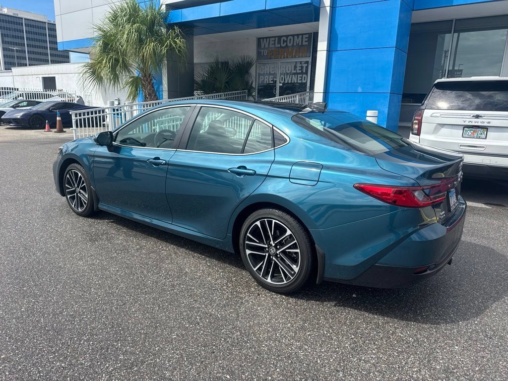 Used 2025 Toyota Camry XLE w/ Premium Plus Package AWD/4WD image 3