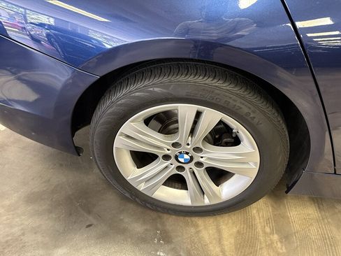 Used 2016 BMW 328i xDrive Sedan AWD/4WD image 13