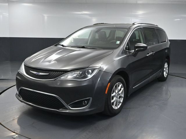 Used 2020 Chrysler Pacifica Touring-L FWD image 8