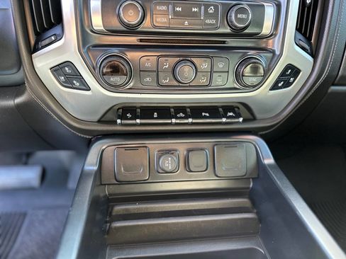 Used 2018 GMC Sierra 1500 SLT image 11
