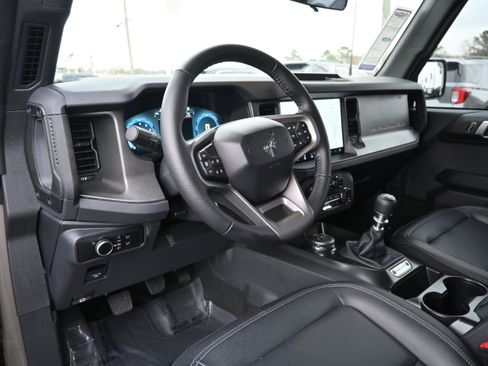 Used 2025 Ford Bronco Big Bend image 14