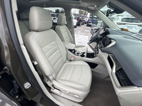 Used 2023 GMC Terrain Denali image 29