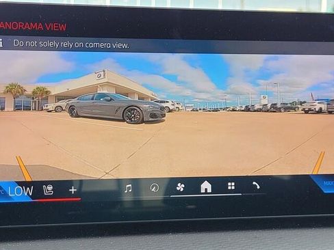 Certified 2025 BMW 330i 330i w/ Convenience Package image 17