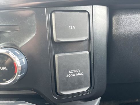 Used 2026 Ford F250 Lariat w/ Lariat Premium Package AWD/4WD image 35