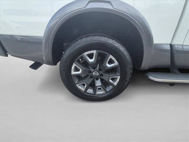 Used 2023 Nissan Titan Platinum Reserve w/ Moonroof Package AWD/4WD image 22