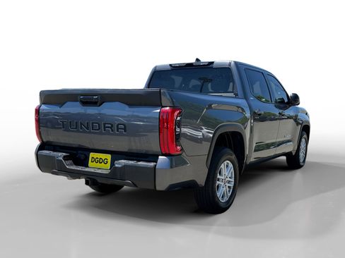 Used 2023 Toyota Tundra SR5 w/ SR5 Premium Package RWD image 5