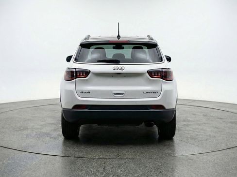 Used 2025 Jeep Compass Limited AWD/4WD image 7