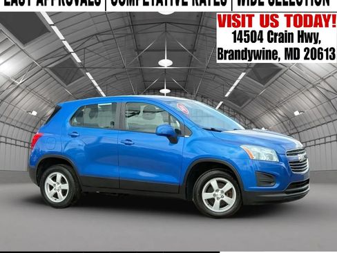 Used 2016 Chevrolet Trax LS w/ LPO, Cargo Package AWD/4WD image 1
