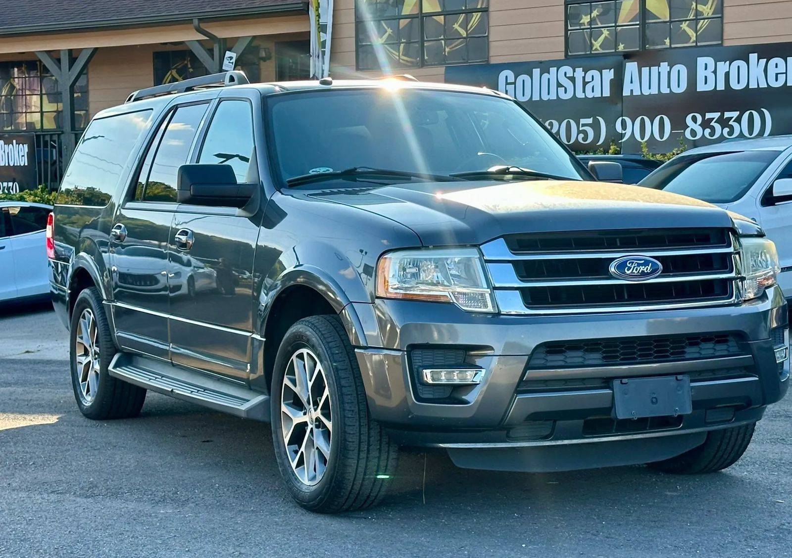 Used 2017 Ford Expedition EL XLT w/ Equipment Group 202A RWD image 1