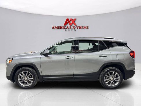 Used 2024 GMC Terrain SLT AWD/4WD image 4