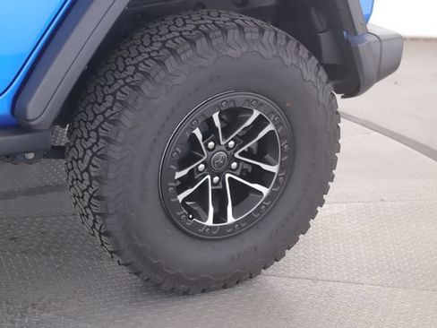 Used 2026 Jeep Wrangler Unlimited Sport AWD/4WD image 14