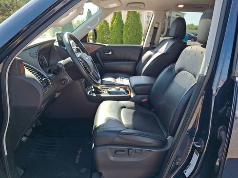 Used 2024 Nissan Armada SL w/ Captain's Chairs Package AWD/4WD image 15