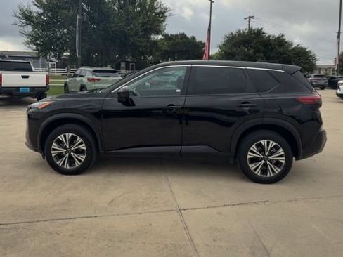 Used 2023 Nissan Rogue SV FWD image 5