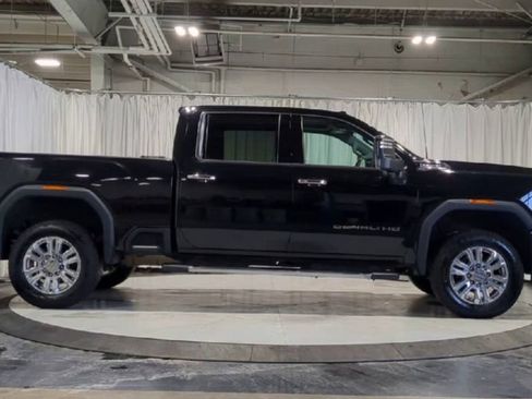 Used 2021 GMC Sierra 2500 Denali w/ Denali Ultimate Package image 11