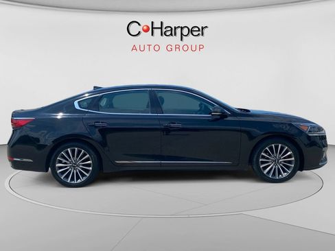 Used 2019 Kia Cadenza Premium w/ Paint Protection Package FWD image 2