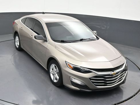 Used 2022 Chevrolet Malibu LS FWD image 26
