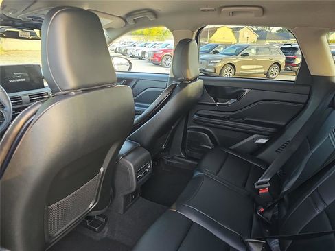 New 2026 Lincoln Corsair Premiere image 10