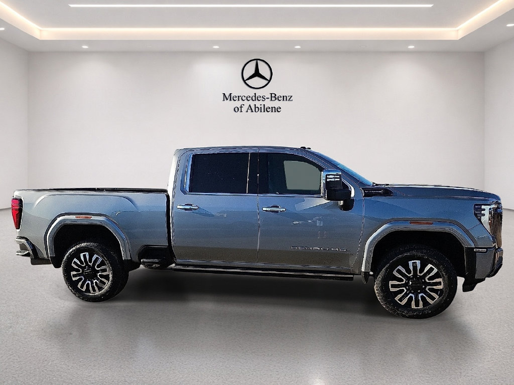 Used 2024 GMC Sierra 2500 Denali Ultimate AWD/4WD image 9
