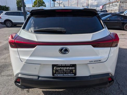 Used 2021 Lexus UX 250h w/ Accessory Package (Z2) AWD/4WD image 4