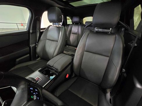 Used 2026 Land Rover Range Rover Velar Dynamic SE AWD/4WD image 17