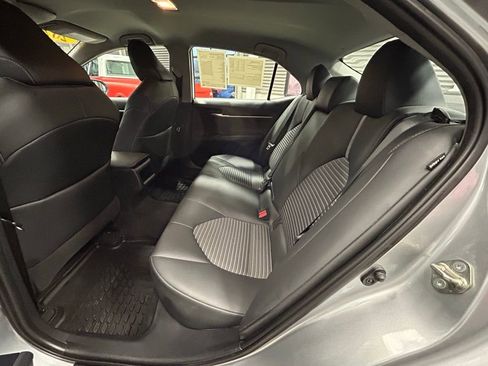 Used 2020 Toyota Camry SE image 48