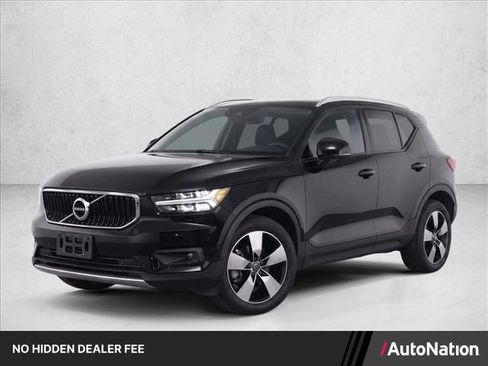 Used 2022 Volvo XC40 T5 Momentum AWD/4WD image 1