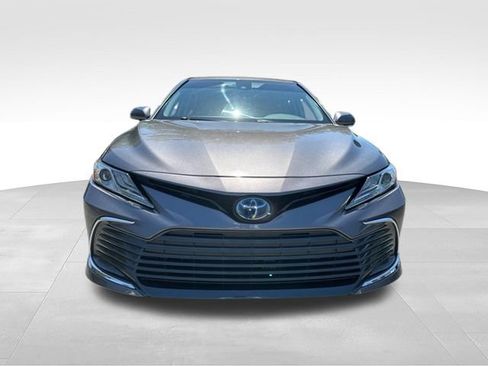 Used 2023 Toyota Camry XLE FWD image 10