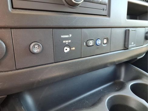 Used 2024 GMC Savana 2500 w/ Driver Convenience Package RWD image 16