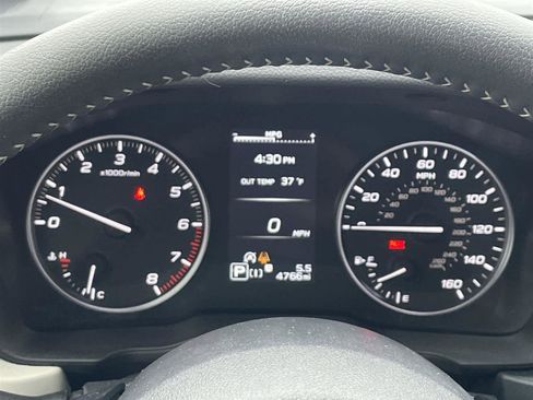 Certified 2025 Subaru Forester Premium image 32