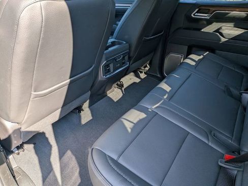 Used 2023 GMC Sierra 1500 Denali w/ Technology Package AWD/4WD image 25
