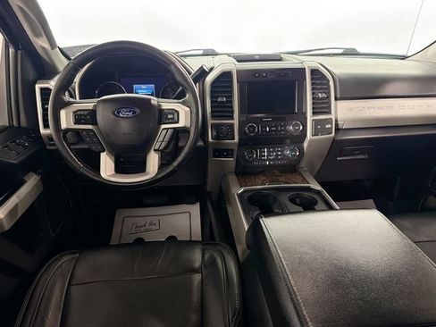 Used 2019 Ford F250 Lariat w/ Snow Plow Prep Package AWD/4WD image 21