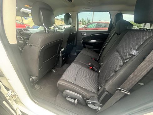 Used 2020 Dodge Journey SE w/ SE Popular Equipment Group FWD image 30